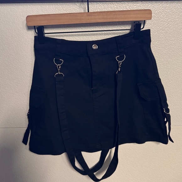 Hot Topic Suspender Skirt - Picture 4 of 4